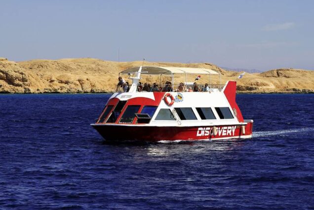 رحلة القارب الزجاجى فى شرم الشيخ