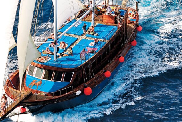 رحلة اليخت الشراعى بشرم الشيخ